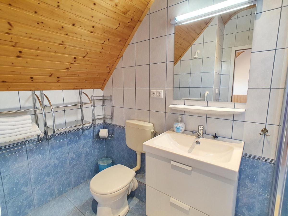 Krisztian Apartmanhaz Вонярцвашхедь Экстерьер фото